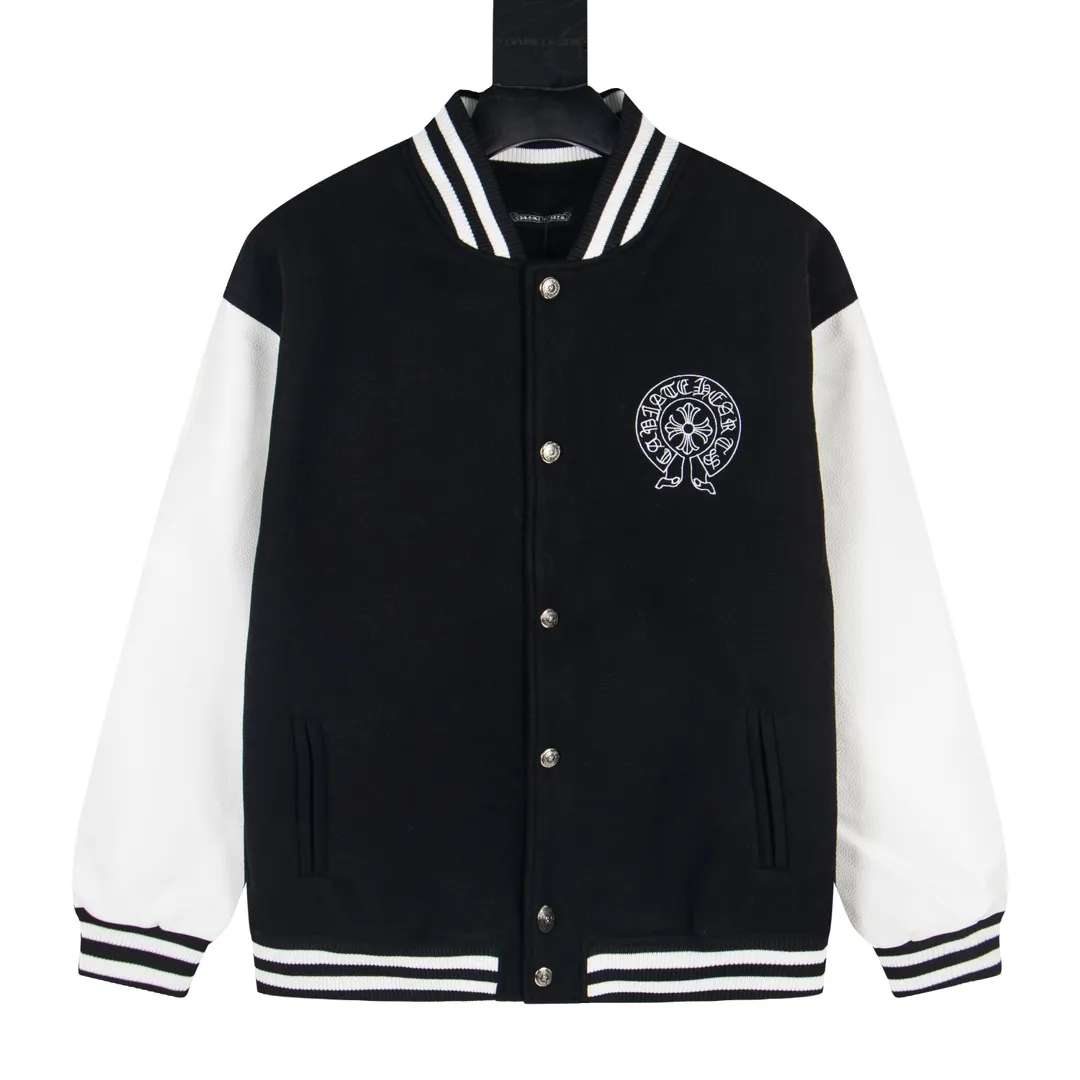 P380 Model No. Y611 Chrome Hearts Fw25 Chrome Hearts Horseshoe Cross Baseball Jacket Same style for men and women. New product is hotly shipped. The original customized woolen fabric has a little thickness. The upper body is still very good in early spring weather. Imported spliced pu leather sleeves. The original mold is made while the leather is delicate. The chest and back are super heavy-duty design. Exclusive customized cross metal decoration. Customized loose fit. Both men and women are very handsome. All details respect the original version. Mold customization of distressed cross snaps with incomparable distressed texture SIZE:M-XXL